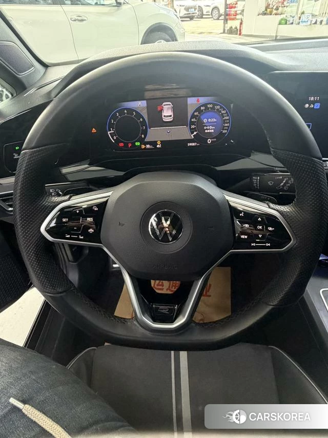 Volkswagen Golf 2023 Темно-серый из Китая, фото 5