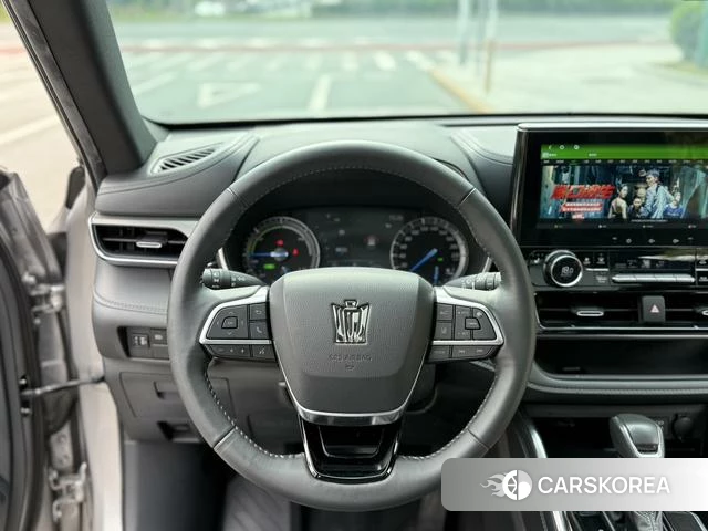 Toyota Crown Lufang 2023 Темно-серый из Китая, фото 5