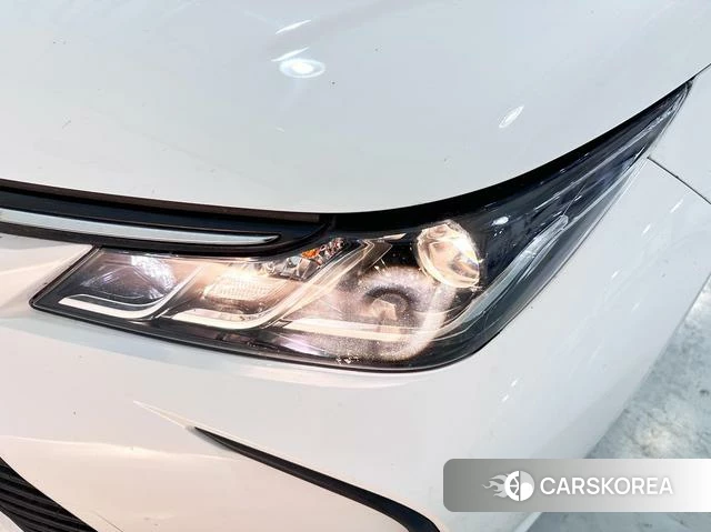 Toyota Corolla 2023 Белый из Китая, фото 5