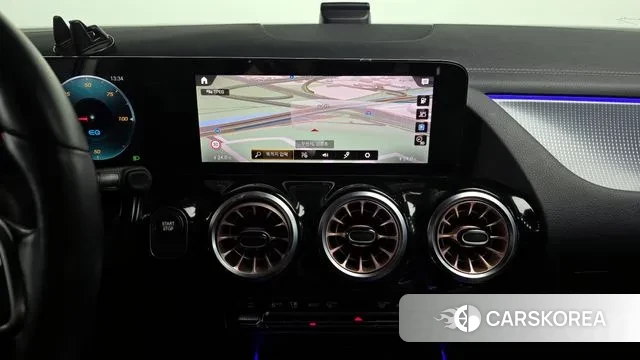 Mercedes-Benz EQA H243 2021 Белый из Кореи, фото 5