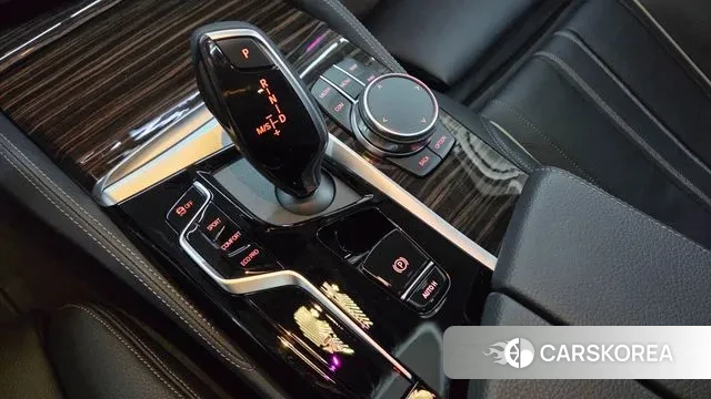 BMW 5 Series (G30) 2023 Черный из Кореи, фото 5