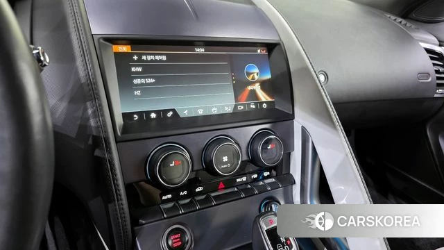 Jaguar F-TYPE 2018 Белый из Кореи, фото 5