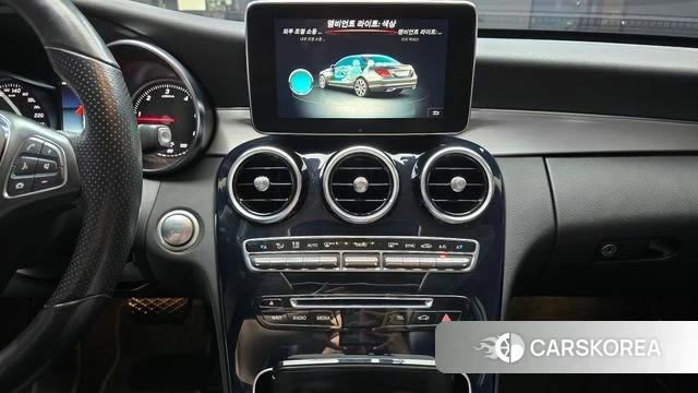 Mercedes-Benz C-Class W205 2018 Белый из Кореи, фото 5