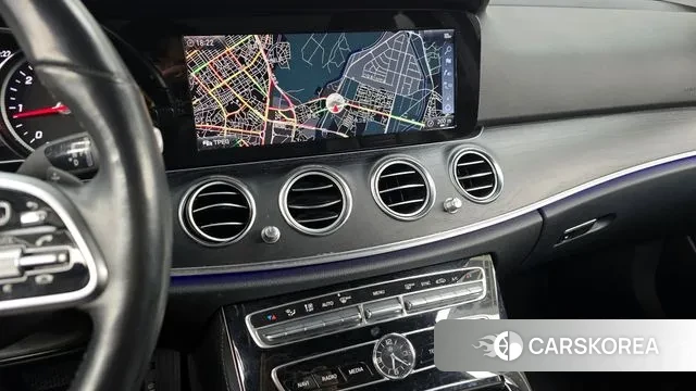 Mercedes-Benz E-Class W213 2019 Белый из Кореи, фото 5