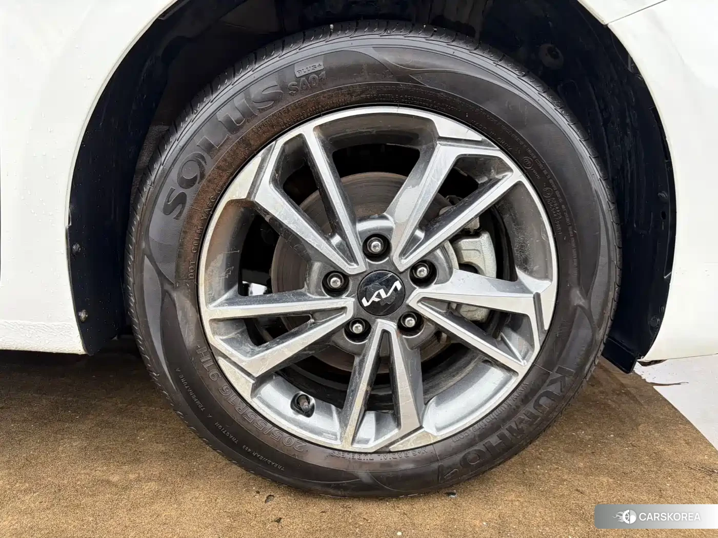 Kia K3 2023 Белый из Китая, фото 5