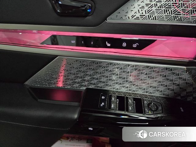 BMW i7 (G70) 2023 Белый из Кореи, фото 5