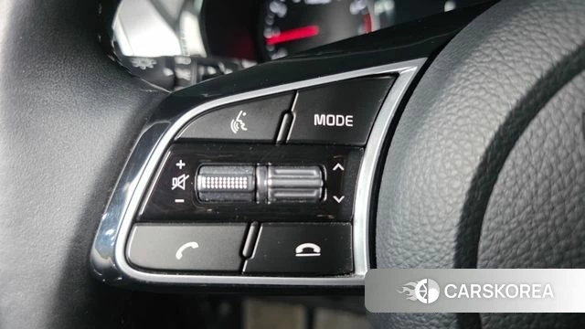 Kia Seltos 2022 Белый из Кореи, фото 5