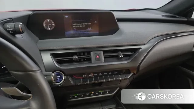 Lexus UX300e 2022 Красный из Кореи, фото 5