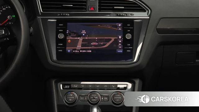 Volkswagen Tiguan second Generation 2020 Белый из Кореи, фото 5
