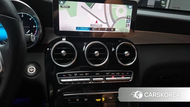 Mercedes-Benz GLC-Class X253 2021 Белый из Кореи, фото 5