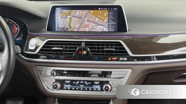 BMW 7 Series (G11) 2020 Черный из Кореи, фото 5