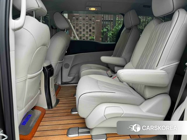 Buick GL8 2021 Коричневый из Китая, фото 5