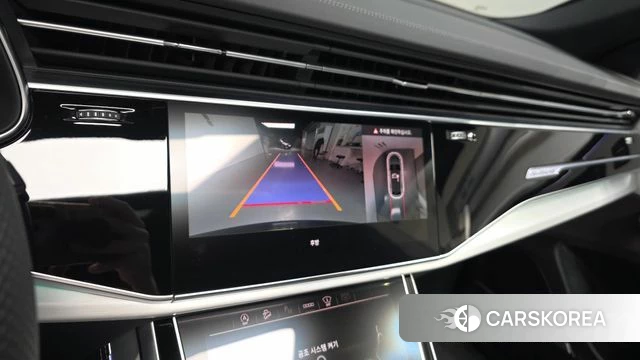 Audi Q8 (4M) 2024 Серый из Кореи, фото 5