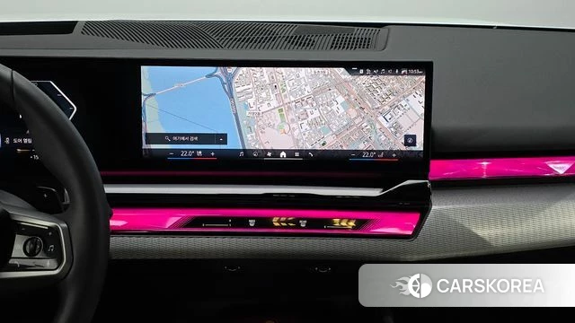 BMW 5 Series (G60) 2025 Белый из Кореи, фото 5