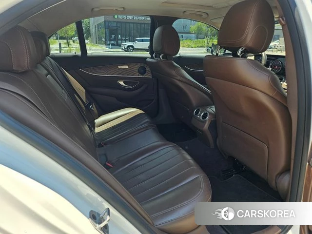 Mercedes-Benz E-Class W213 2019 Белый из Кореи, фото 5