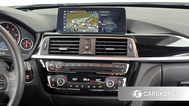 BMW 3 Series (F30) 2018 Белый из Кореи, фото 5