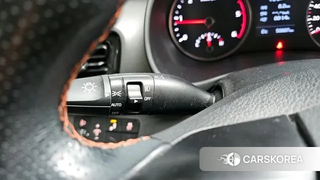 Kia Stonic 2019 Белый из Кореи, фото 5