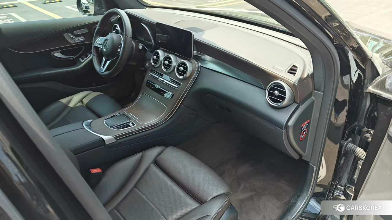 Mercedes-Benz GLC 2022 Черный из Китая, фото 5
