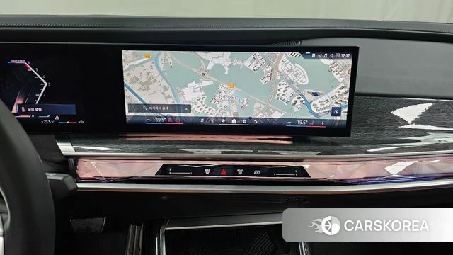 BMW 7 Series (G70) 2024 Серебристо-серый из Кореи, фото 5