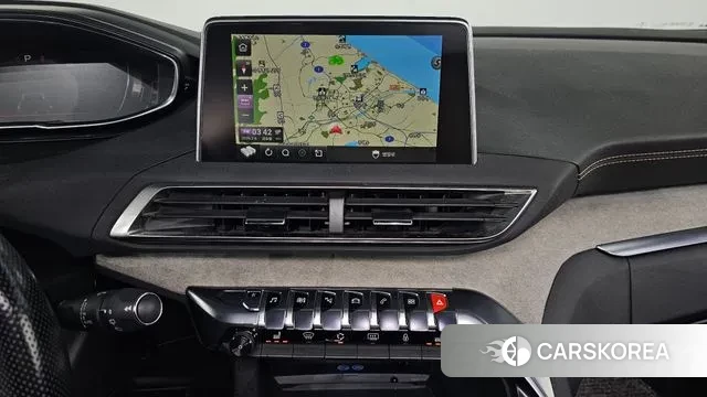 Peugeot 5008 second generation 2018 Белый из Кореи, фото 5