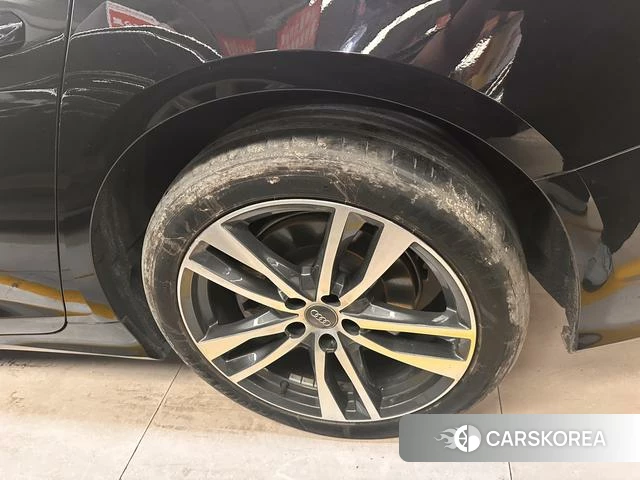 Audi A6L 2021 Черный из Китая, фото 5