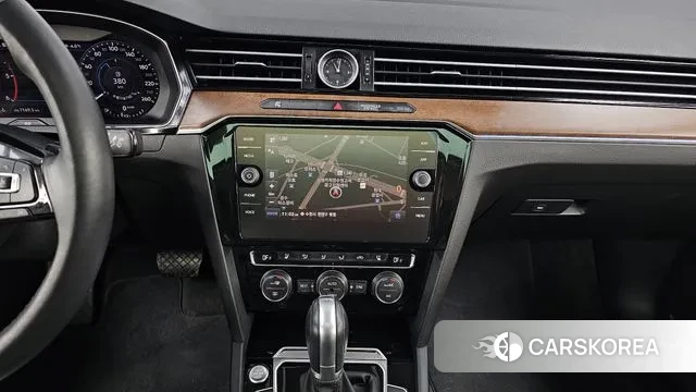 Volkswagen Passat GT (B8) 2018 Белый из Кореи, фото 5