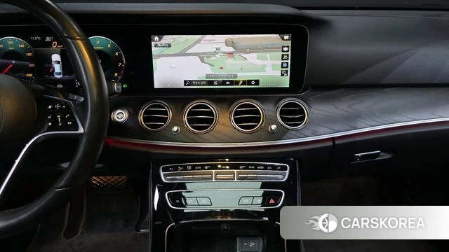 Mercedes-Benz E-Class W213 2023 Синий из Кореи, фото 5