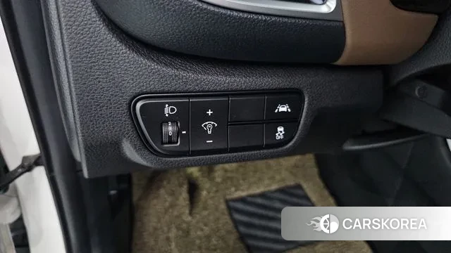 Kia Seltos 2022 Белый из Кореи, фото 5