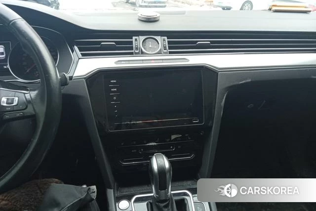 Volkswagen Magotan PHEV 2021 Черный из Китая, фото 5