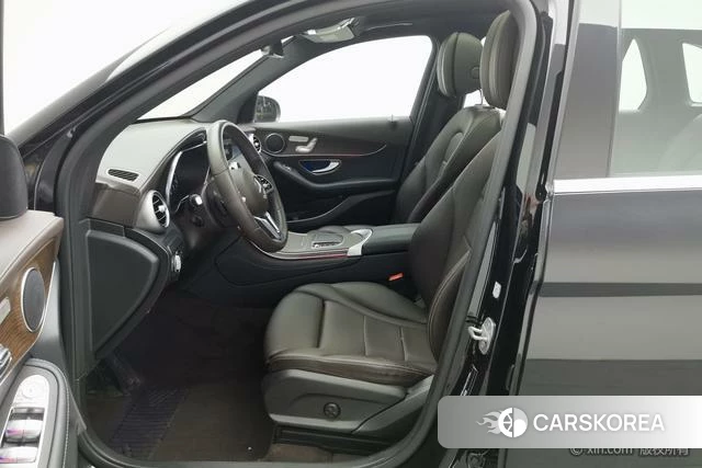 Mercedes-Benz GLC 2021 Черный из Китая, фото 5
