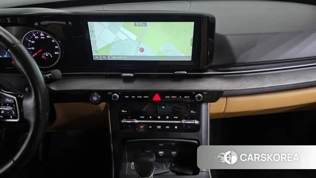 Kia Carnival 4th generation 2022 Серебряный из Кореи, фото 5