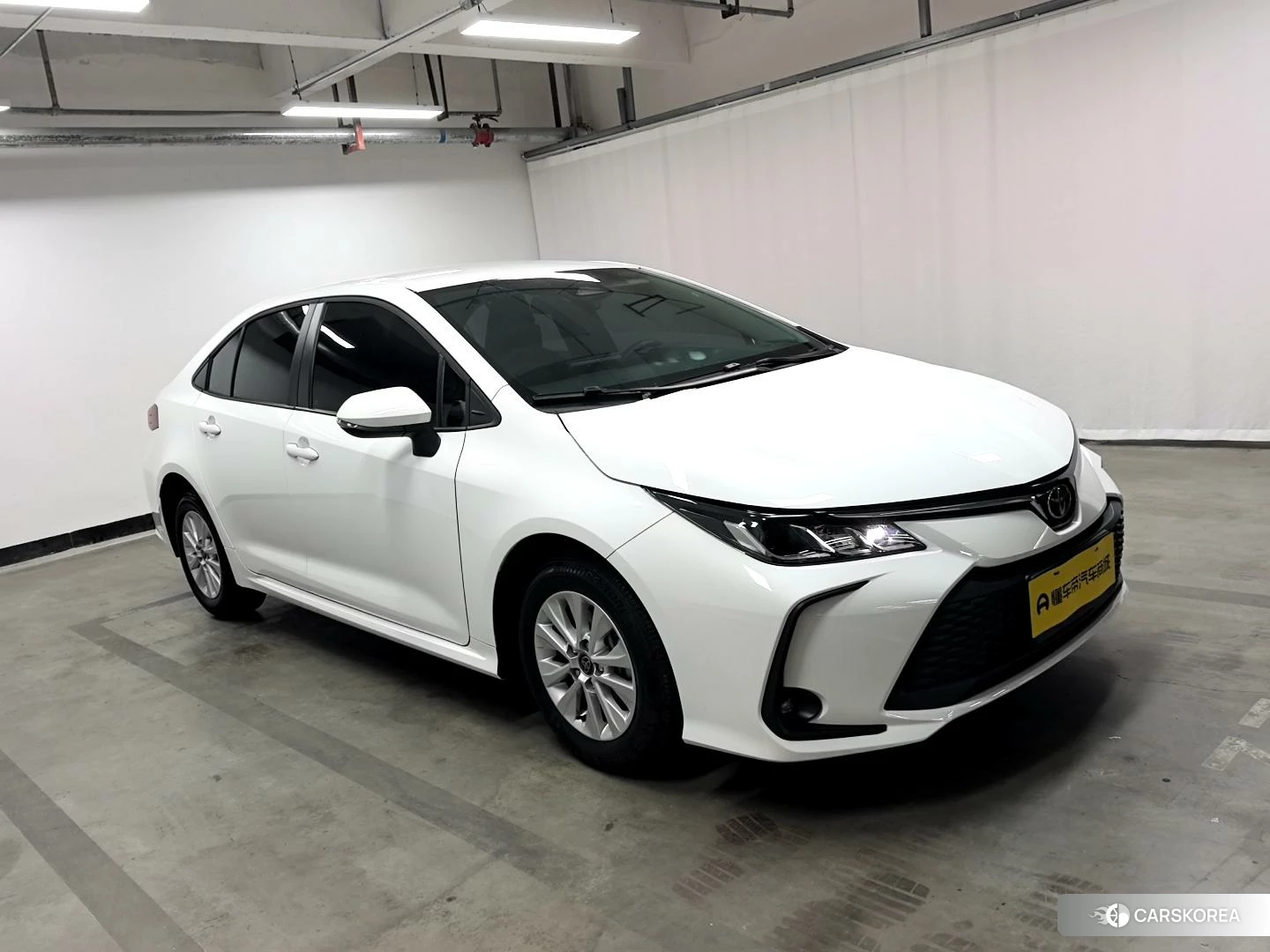Toyota Corolla 2024 Белый из Китая, фото 5
