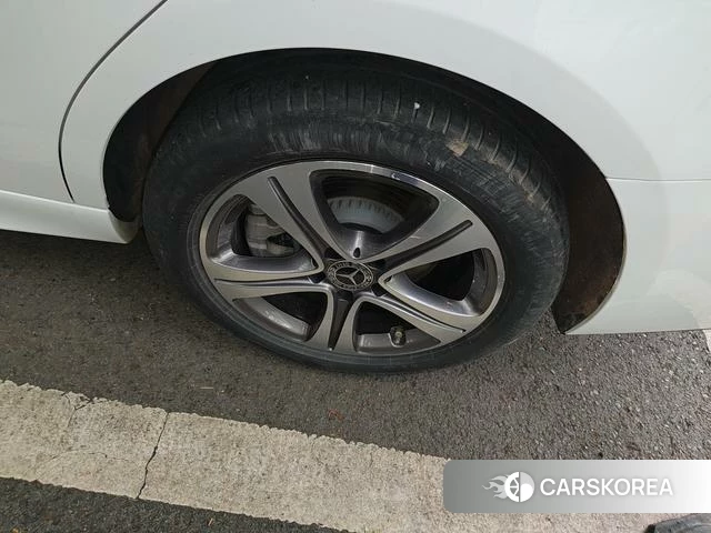 Mercedes-Benz Class C 2021 Белый из Китая, фото 5