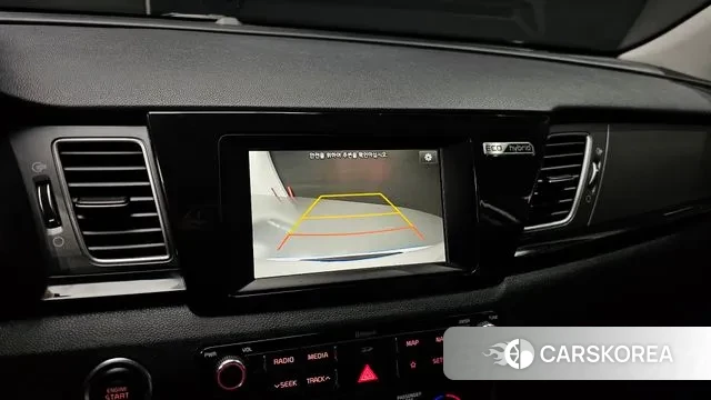 Kia Niro 2018 Белый из Кореи, фото 5