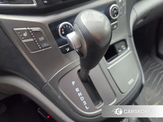 Hyundai The New Grand Starex 2019 Желтый из Кореи, фото 5