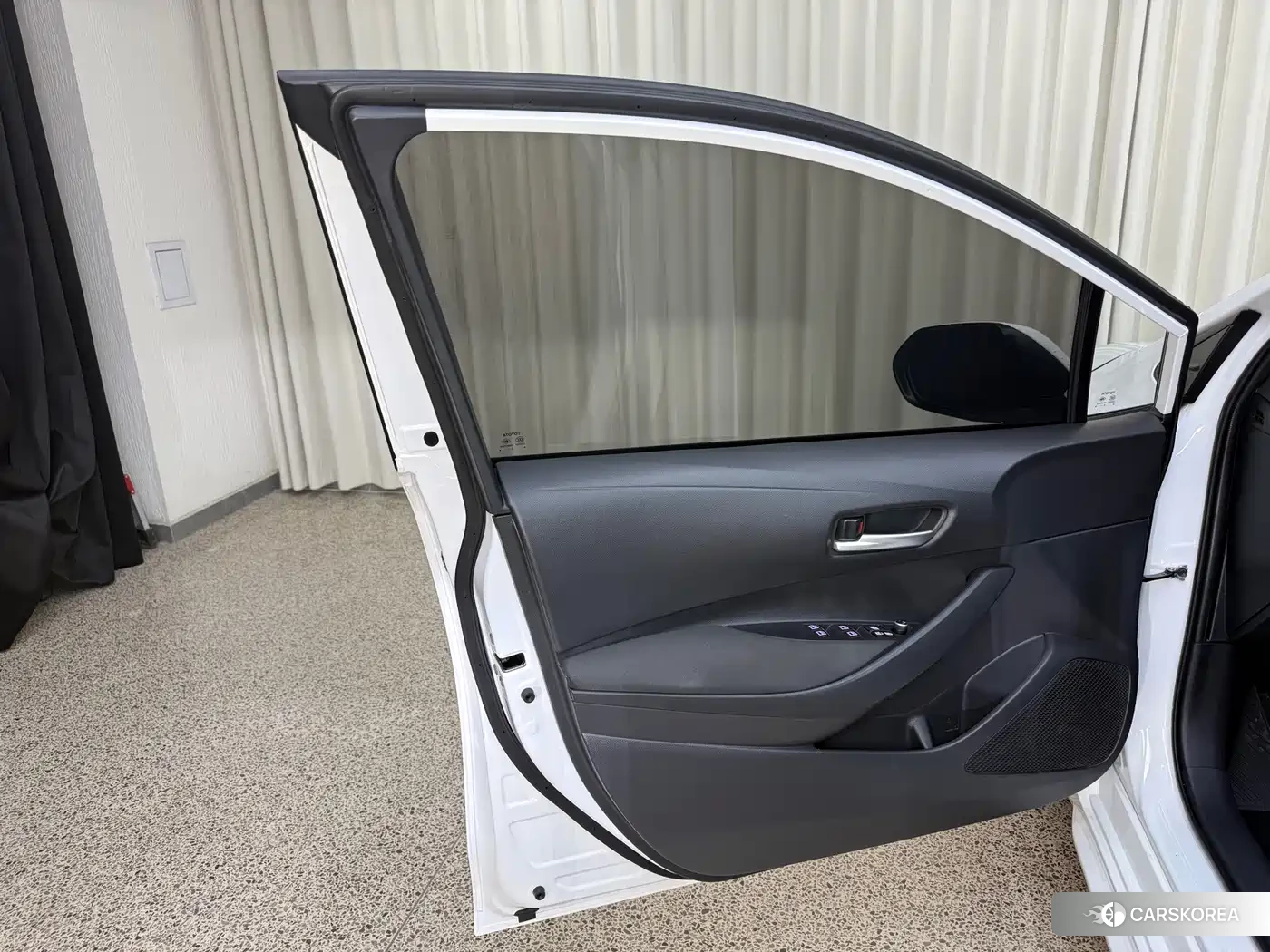 Toyota Levin 2023 Белый из Китая, фото 6