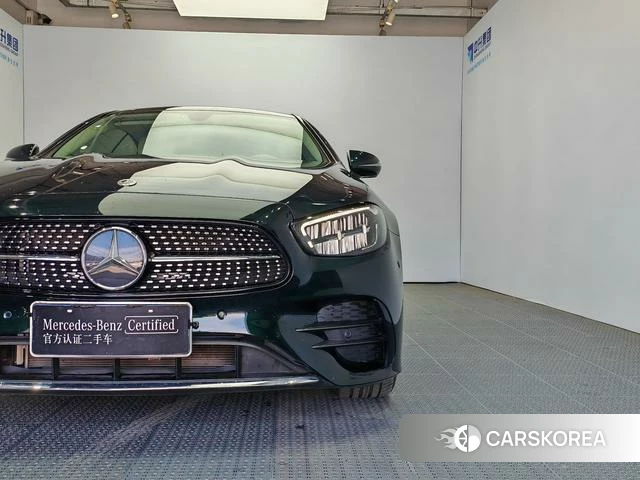 Mercedes-Benz E-class (imported) 2023 Зеленый из Китая, фото 5