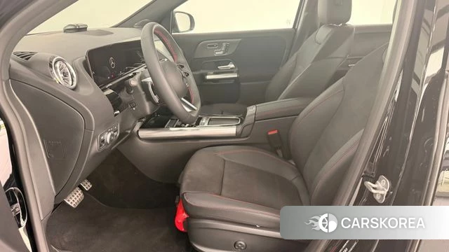 Mercedes-Benz GLA - Class H247 2025 Черный из Кореи, фото 5