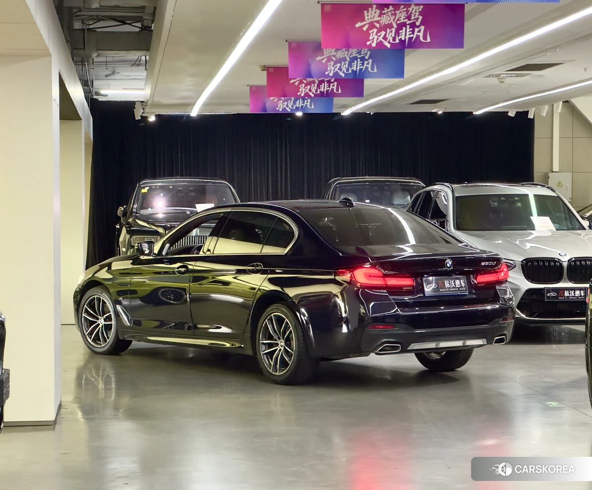 BMW 5 series 2020 Черный из Китая, фото 5