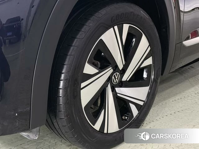 Volkswagen Tourang 2024 Черный из Китая, фото 5