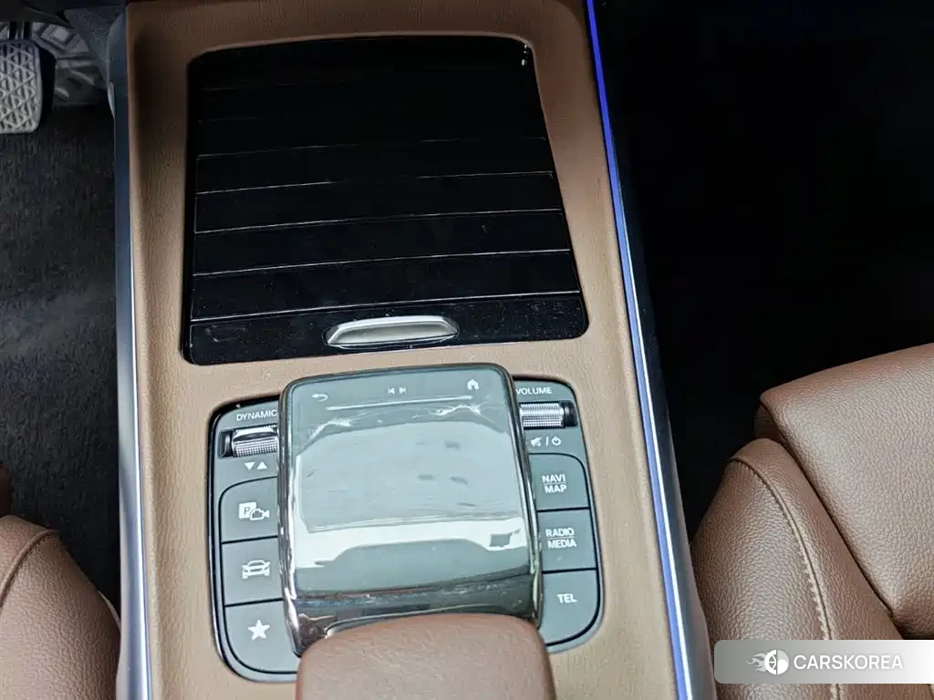 Mercedes-Benz GLB 2023 Белый из Китая, фото 5