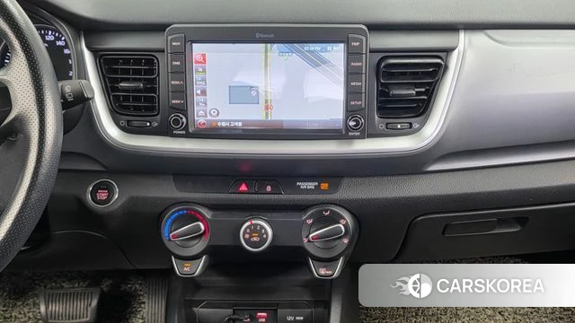 Kia Stonic 2018 Белый из Кореи, фото 5
