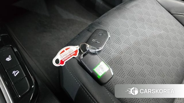 Kia Seltos 2019 Серебристо-серый из Кореи, фото 5