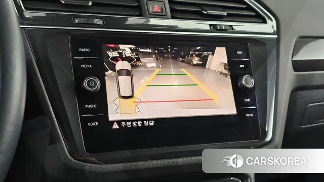 Volkswagen Tiguan second Generation 2021 Белый из Кореи, фото 5