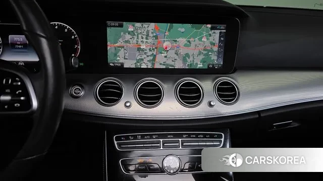 Mercedes-Benz E-Class W213 2020 Черный из Кореи, фото 5