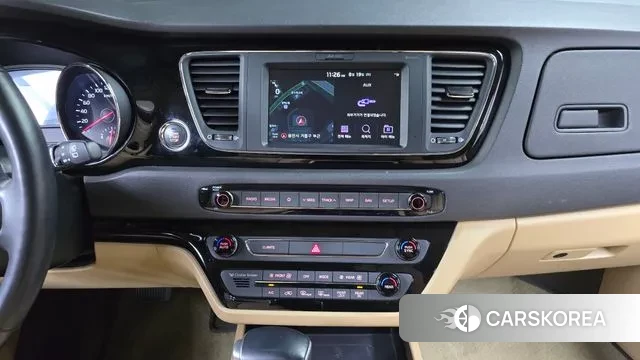 Kia The New Carnival 2019 Белый из Кореи, фото 5