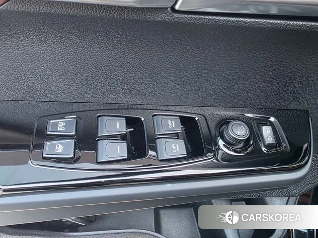 Ssangyong Torres 2022 Черный из Кореи, фото 5
