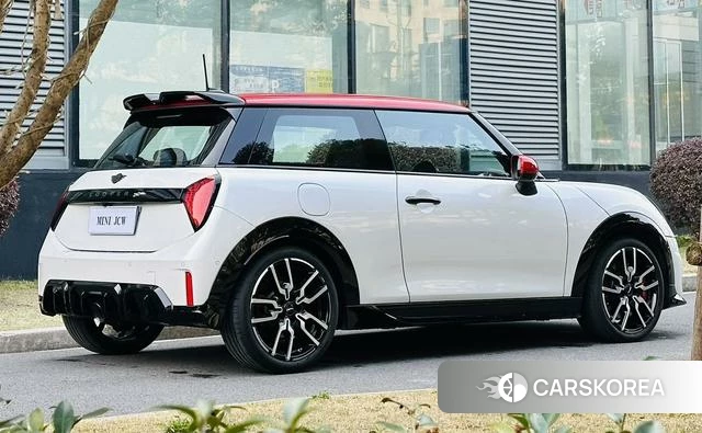 MINI JCW 2025 Белый из Китая, фото 5