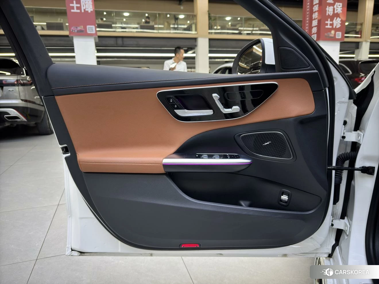 Mercedes-Benz Class C 2022 Белый из Китая, фото 5