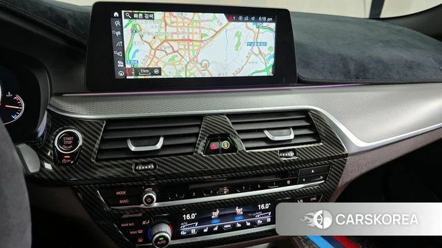 BMW 5 Series (G30) 2018 Белый из Кореи, фото 5